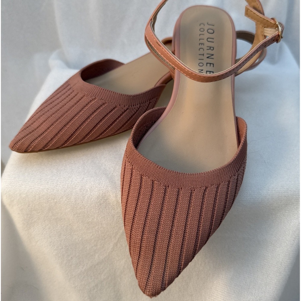 Journee Collection Ansley Knit Flats Women's Dusty Rose Buckle Pointed Toe Sz 6